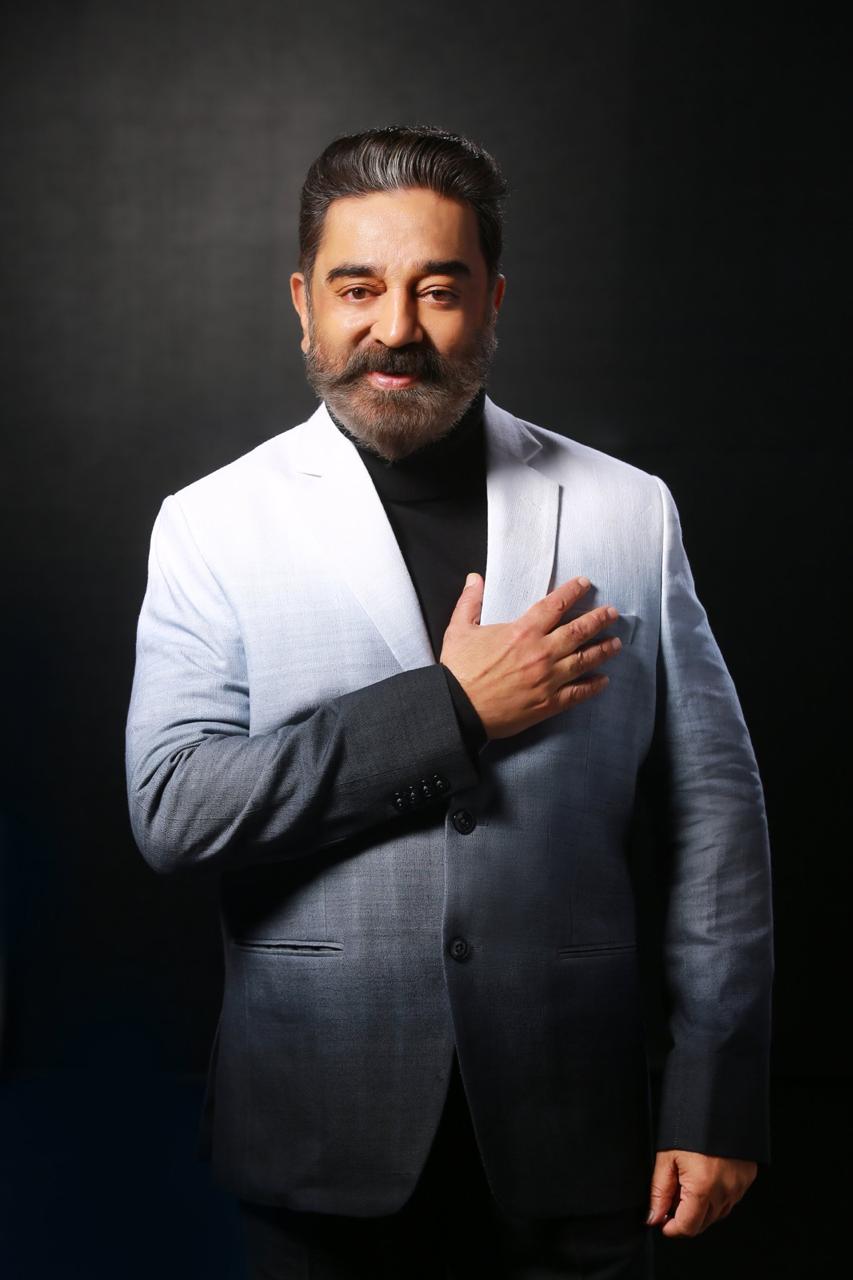 kamal hassan photoshoot supporting khadi news  kamal hassan khadi news  kamal hassan photoshoot news  kamal hassan photoshoot amrita ram news  big boss kamal hassan news  ഖാദി മേഖലയെ പിന്തുണ കമൽ ഹാസൻ വാർത്ത  കമൽ ഹാസൻ ഖാദി ഫോട്ടോഷൂട്ട് പുതിയ വാർത്ത  ഉലകനായകൻ ഫോട്ടോഷൂട്ട് വാർത്ത  ഖാദിക്ക് സമാശ്വാസമേകി കമൽ ഹാസൻ വാർത്ത