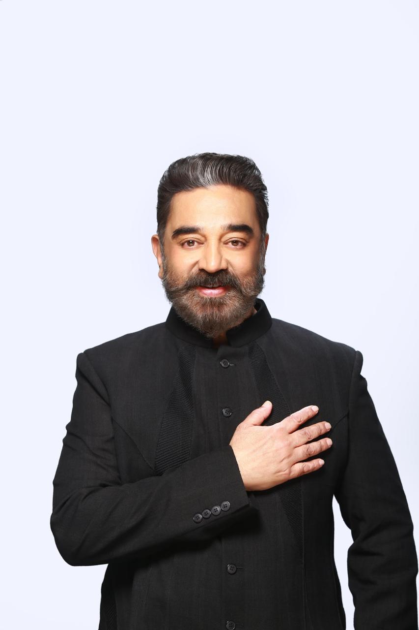 kamal hassan photoshoot supporting khadi news  kamal hassan khadi news  kamal hassan photoshoot news  kamal hassan photoshoot amrita ram news  big boss kamal hassan news  ഖാദി മേഖലയെ പിന്തുണ കമൽ ഹാസൻ വാർത്ത  കമൽ ഹാസൻ ഖാദി ഫോട്ടോഷൂട്ട് പുതിയ വാർത്ത  ഉലകനായകൻ ഫോട്ടോഷൂട്ട് വാർത്ത  ഖാദിക്ക് സമാശ്വാസമേകി കമൽ ഹാസൻ വാർത്ത