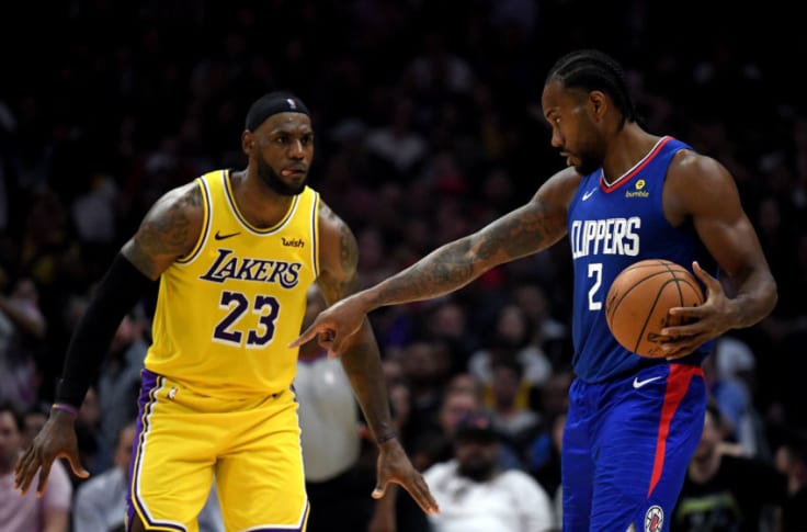 NBA champion los angeles lost their first match of the season