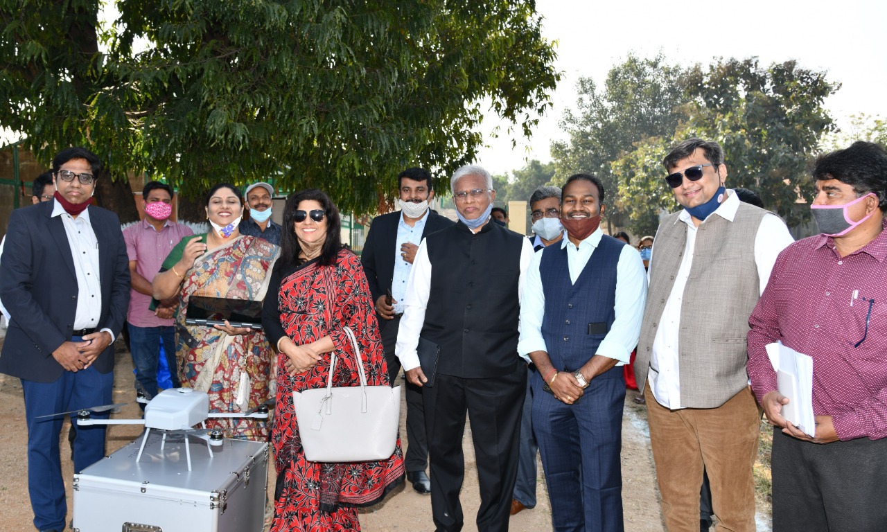 Gujarat higher officials team visited jayashankar University