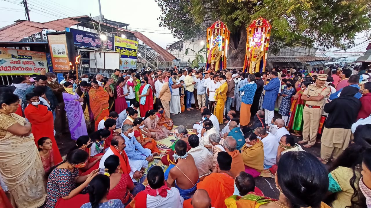 vaikunta-ekadasi-celebrations-in-all-temples-in-telangana