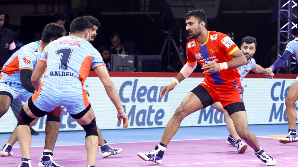 UP Yoddha , Bengal Warriors , PKL 7, Bengaluru, Pro Kabaddi League , Mohammad Nabibakhsh