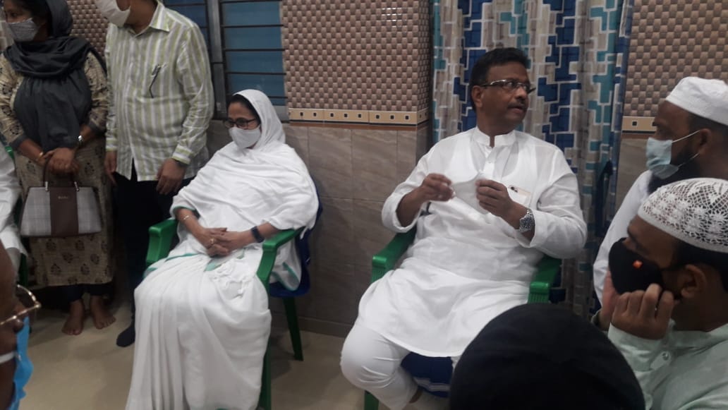 Mamata Banerjee on election campaign at 77 number ward