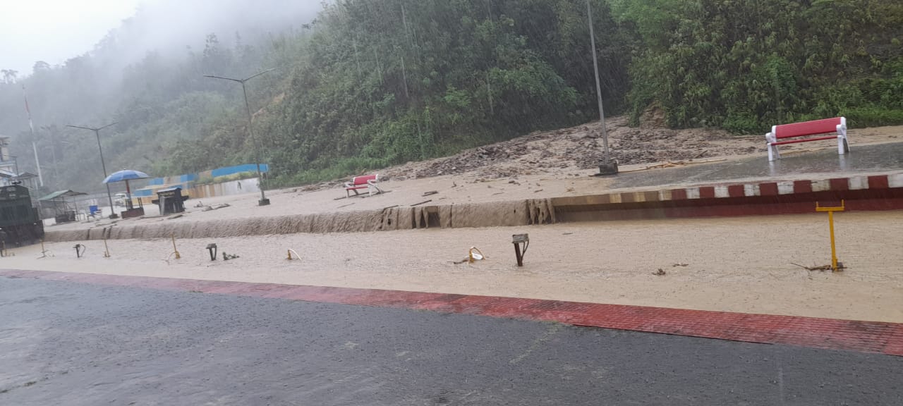 Massive landslide in Dima Hasao