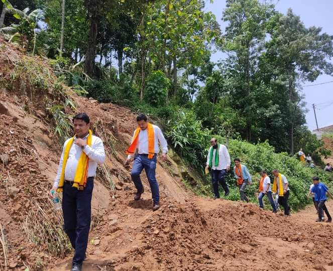 delegation of aasu visit areas affected by landslide in dima hasao
