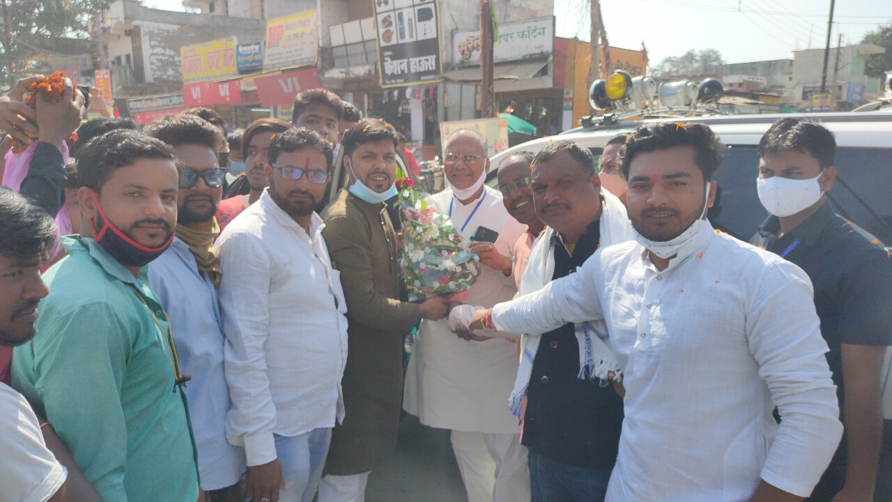 Minister Tamradhwaj Sahu reached Gariaband