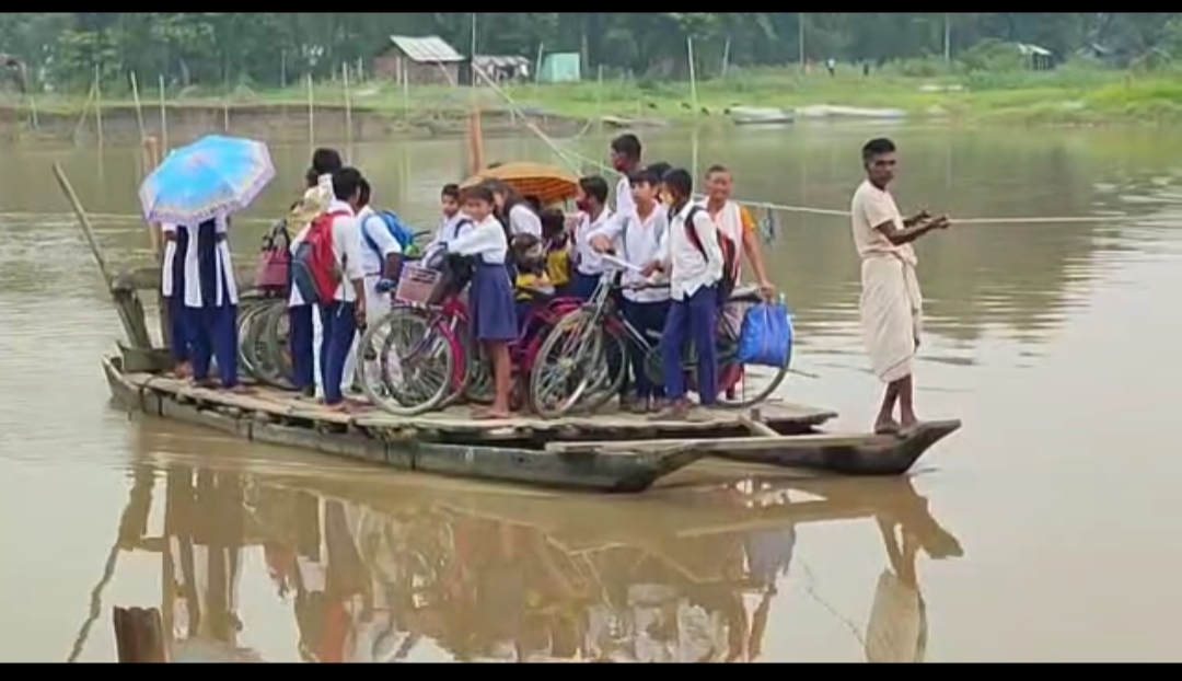 terrible communication with small boats in amguri dikhoumukh