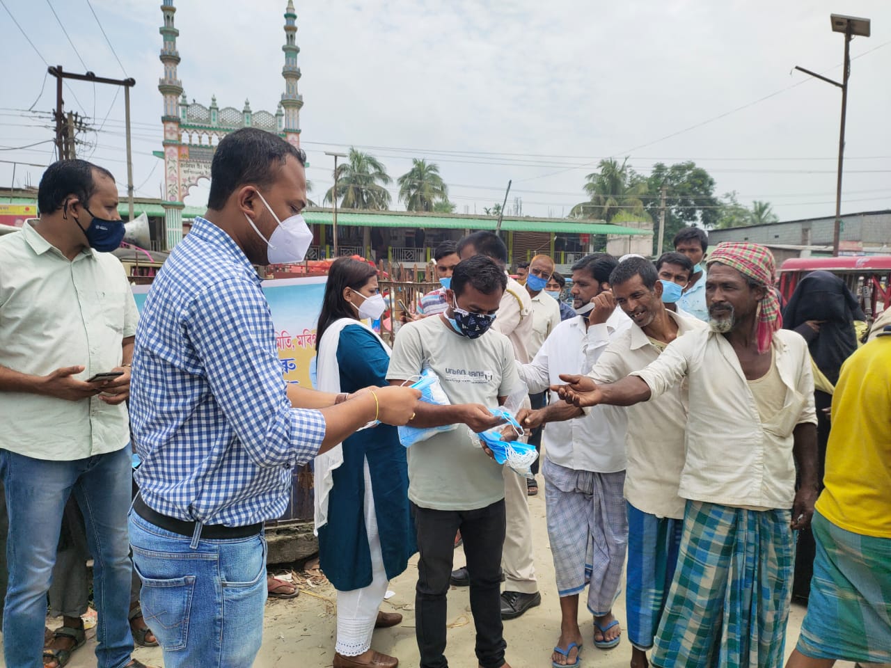 mask-distributed-by-morigaon-district-administration