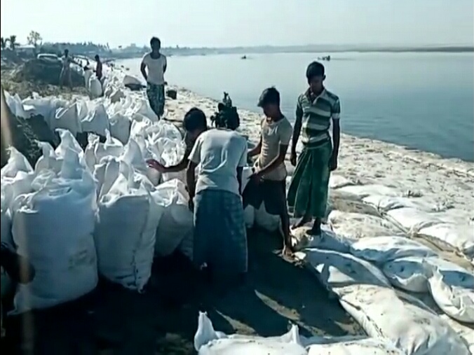 বৰঘূলীৰ খহনীয়া পীড়িত অঞ্চলত গাইড-বান্ধ নিৰ্মাণত দুৰ্নীতি আৰু অনিয়মৰ অভিযোগ