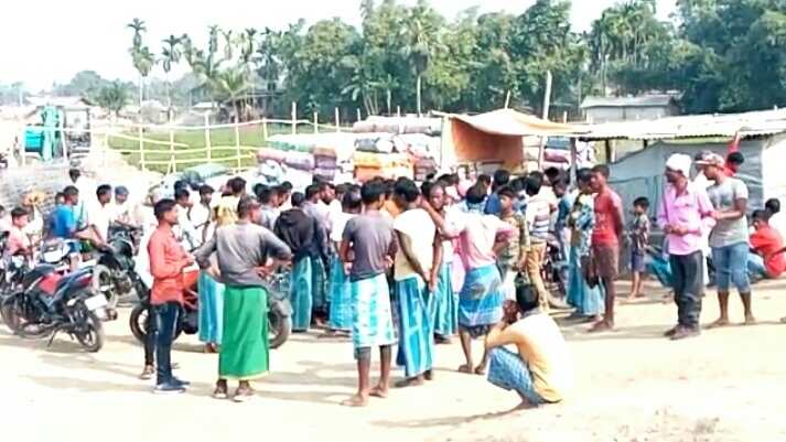 massive-protest-in-nagaon