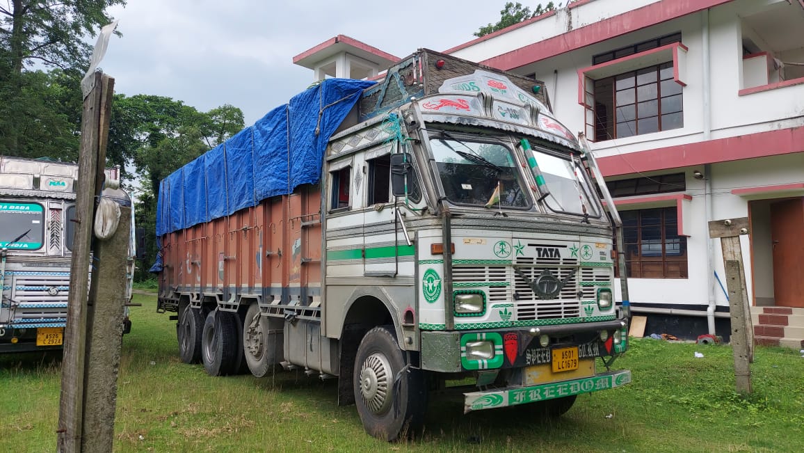 Truck full of Cattle seized at Kaliabor