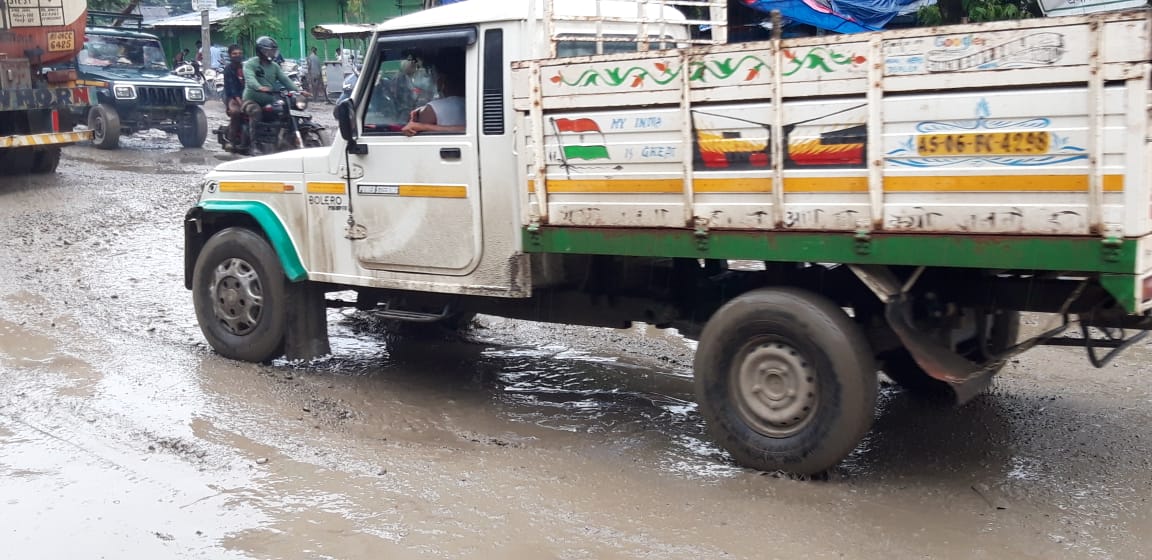 Bad condition of NH 37 in Moran