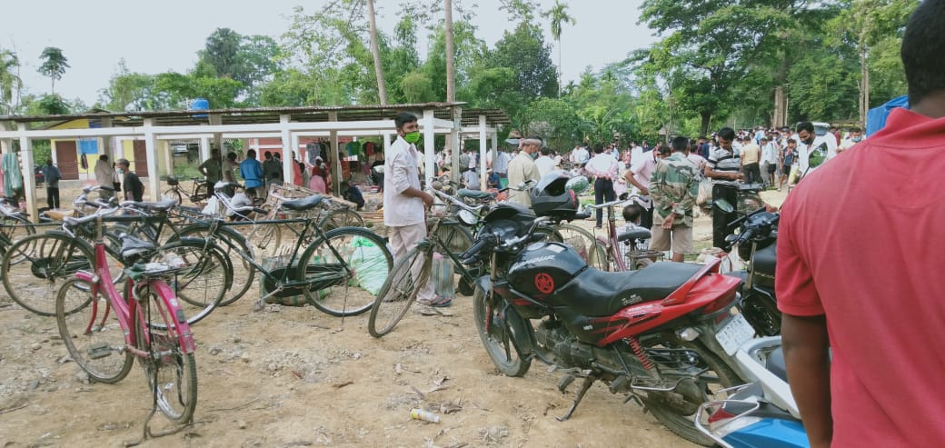 Covid protocol violation in Moran market