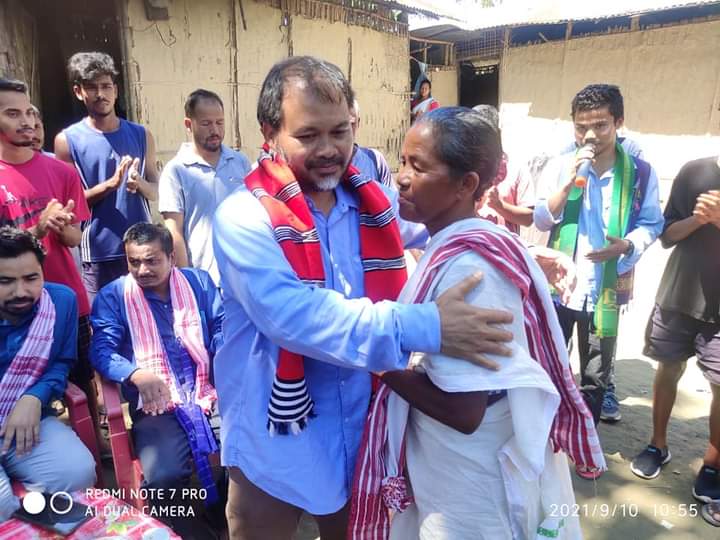 থাওৰা উপ-নিৰ্বাচনত ৰাইজৰ দলৰ প্ৰাৰ্থী হ'ব ধৈৰ্য্য কোঁৱৰ