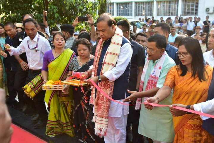 Bhupen Hazarikas statue unveiled in Dibrugarh