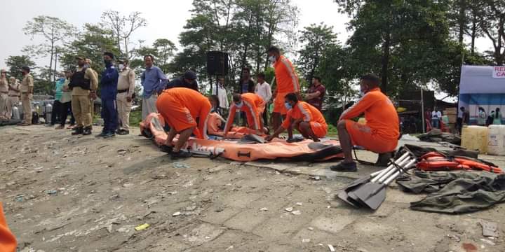 ডিব্ৰুগড়ত জিলা দুৰ্যোগ ব্যৱস্থাপনা প্ৰাধিকৰণৰ উদ্যোগত মকড্ৰিল