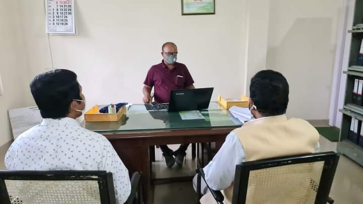 Minister Rameshwar Teli visited tea estate