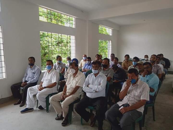 কৃত্ৰিম বানপানীৰ সমস্যাঃ ৰাইজৰ সৈতে আলোচনা ডিব্ৰুগড় জিলা প্ৰশাসনৰ বিষয়াৰ