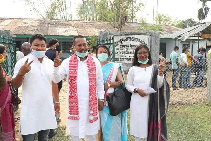 congress candidate suruj dihingia has voted