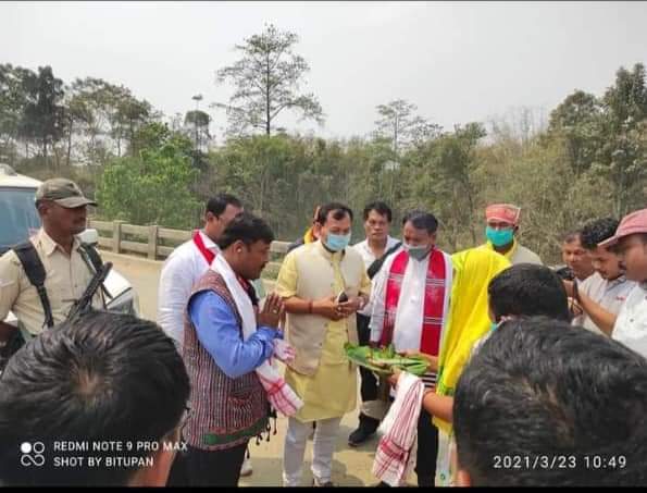 dipuranjan-makrari-campaign-for-chakradhar-gogoi