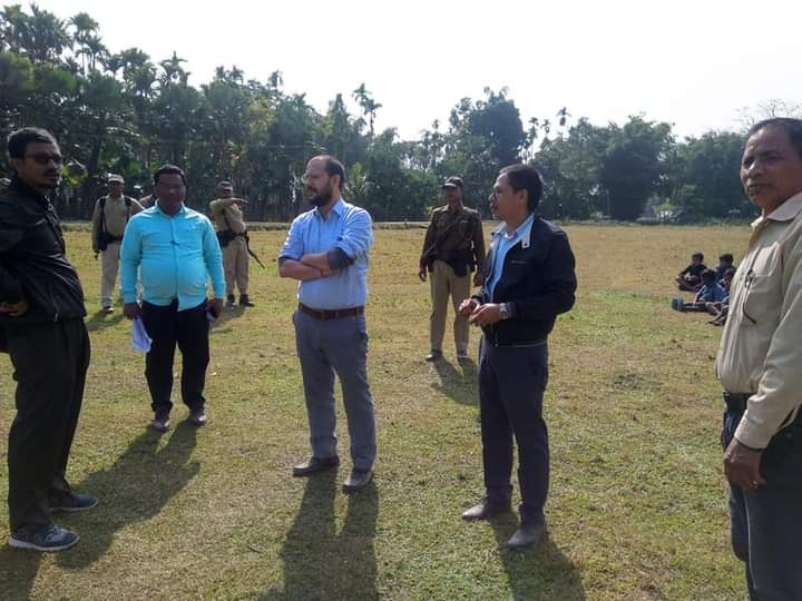 Deputy commissioner of Dibrugarh visit polling center of Naharkatia