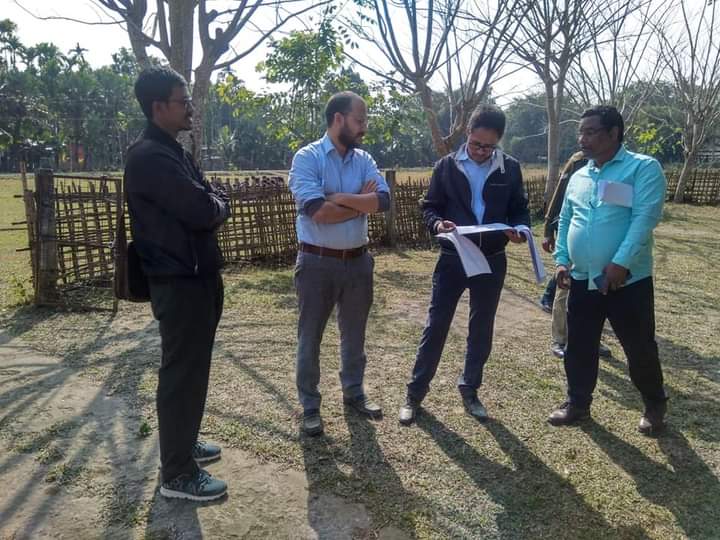 Deputy commissioner of Dibrugarh visit polling center of Naharkatia