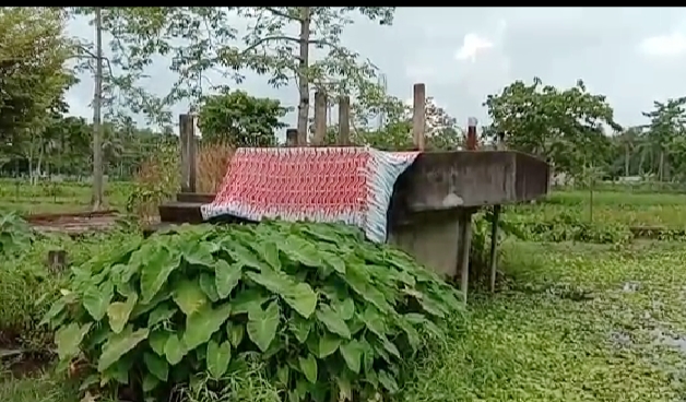 এটুপি বিশুদ্ধ খোৱাপানীৰ বাবে হাহাকাৰ জুৰীয়াৰ কলনীজলাহত