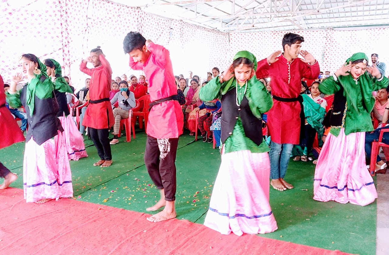 kumauni holi