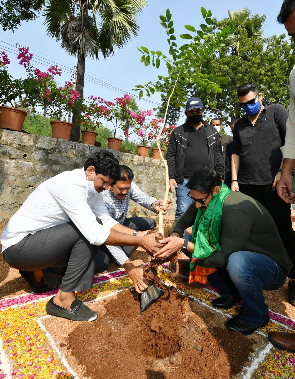 Ajay Devgan participated in Green India Challenge at ramoji film city
