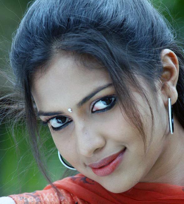 Amala Paul acting with Nandamuri Balakrishna