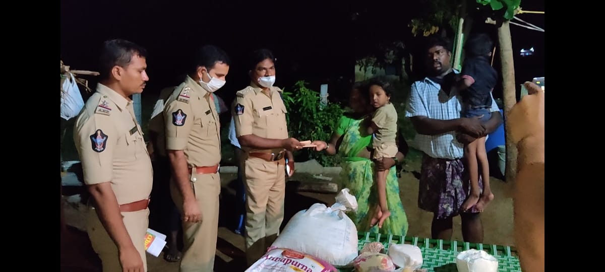 police helped to poor family