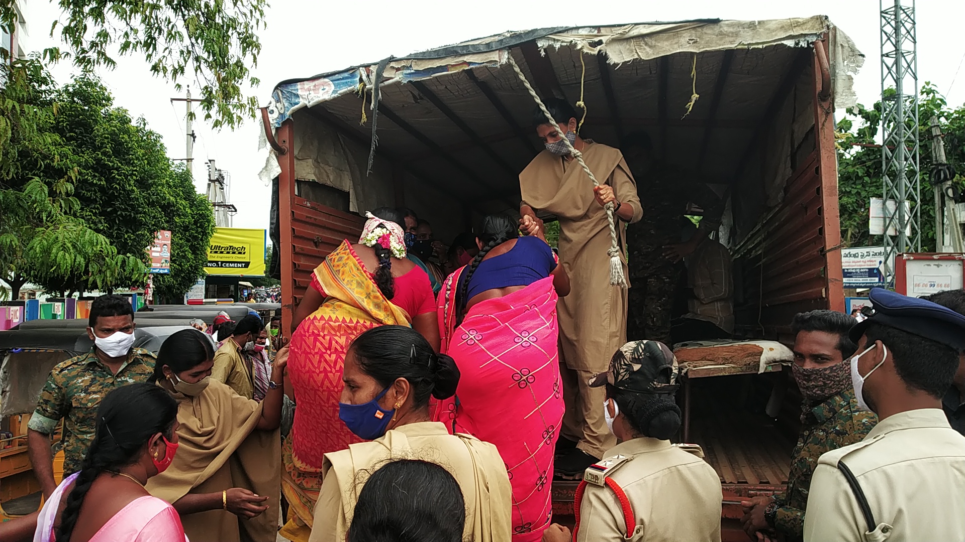 municipal workers protest at guntur