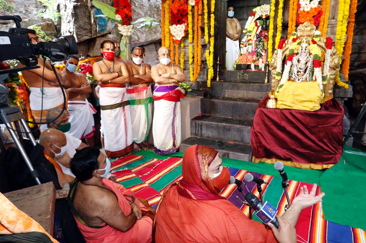 hanuman jayanthi celebrating  at tirumala