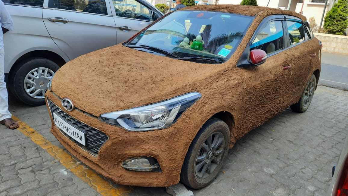 Soil Coated Car, Tirupathi