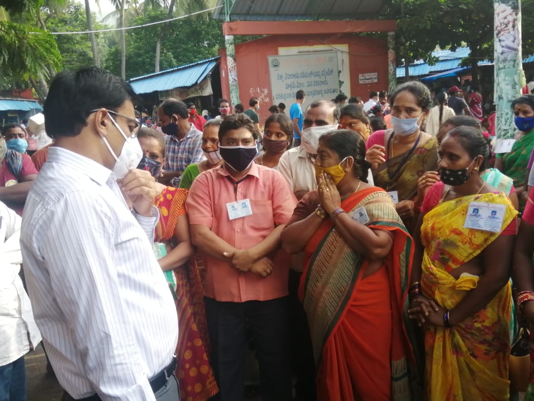 jc visited mvp raithbazar at vishaka