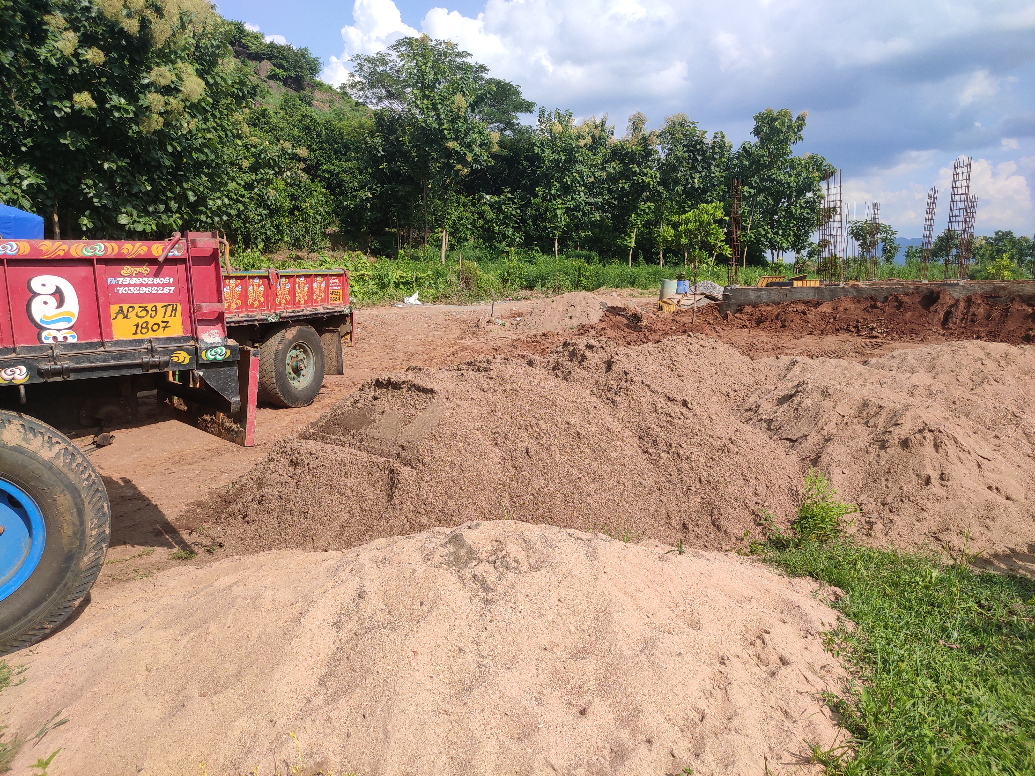 illegal transport of sandat saluru for construction on sachivalayam