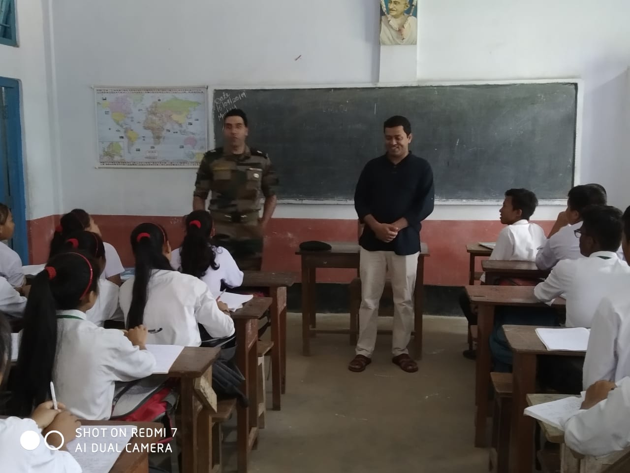 স্থলসেনাৰ ৰেড হৰ্ণ ডিভিজনৰ উদ্যোগত বিদ্যালয়ত বৃক্ষৰোপণ