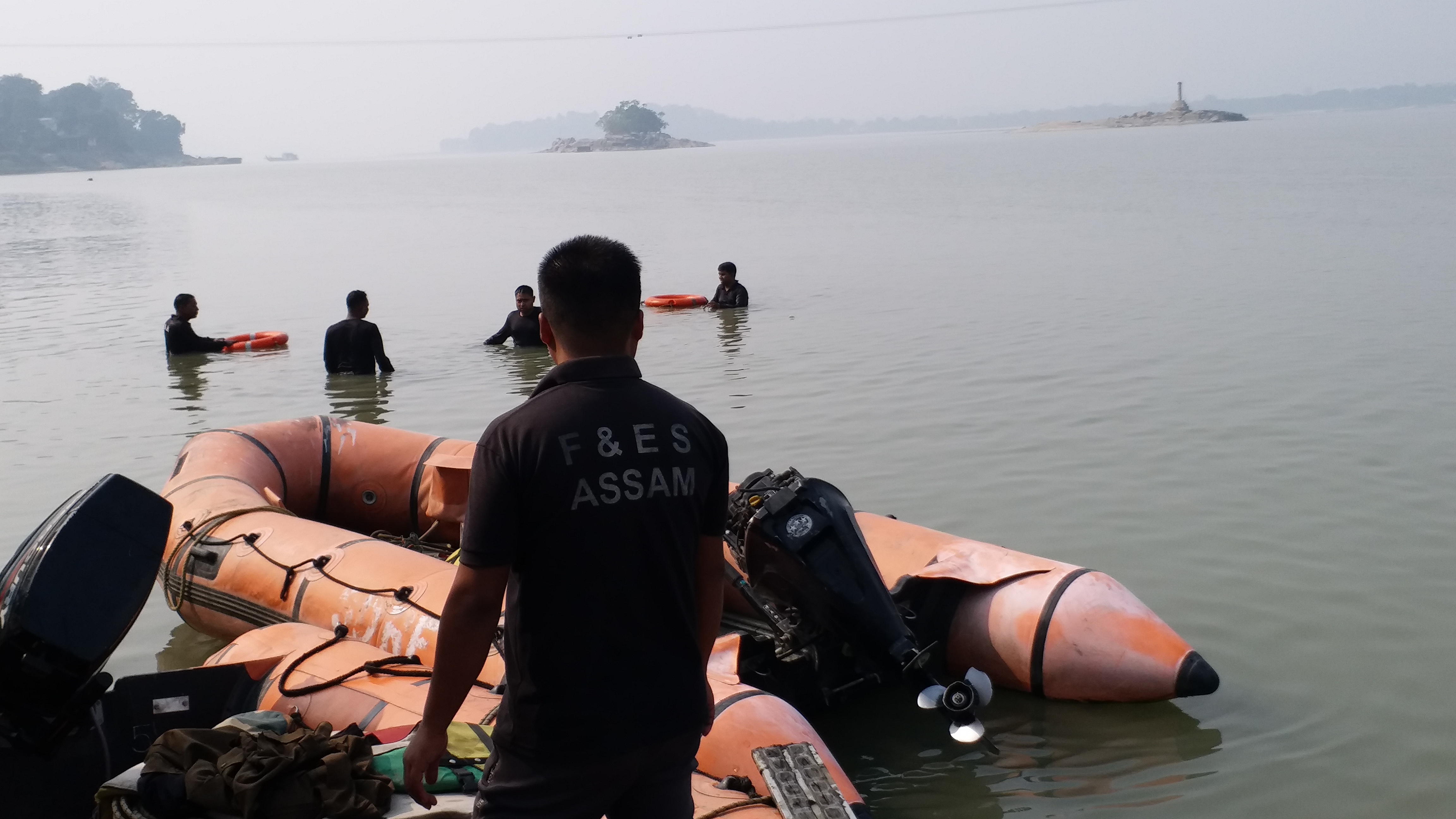 এছডিআৰএফ বাহিনীৰ অভিযান