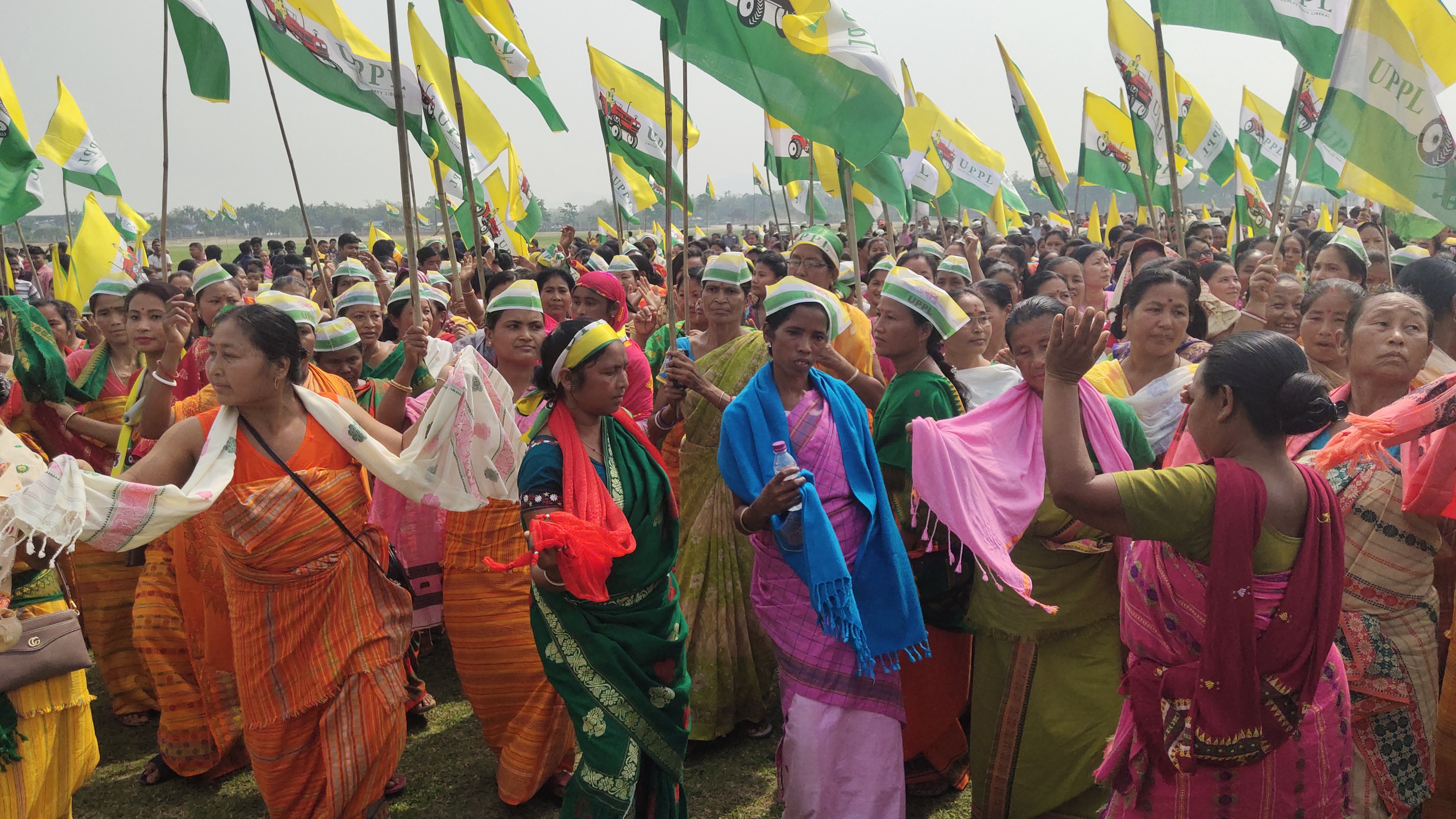 মনোনয়ন পত্ৰ দাখিল কৰিলে ইউপিপিএলৰ প্ৰাৰ্থী লৰেন্স ইছলাৰীয়ে