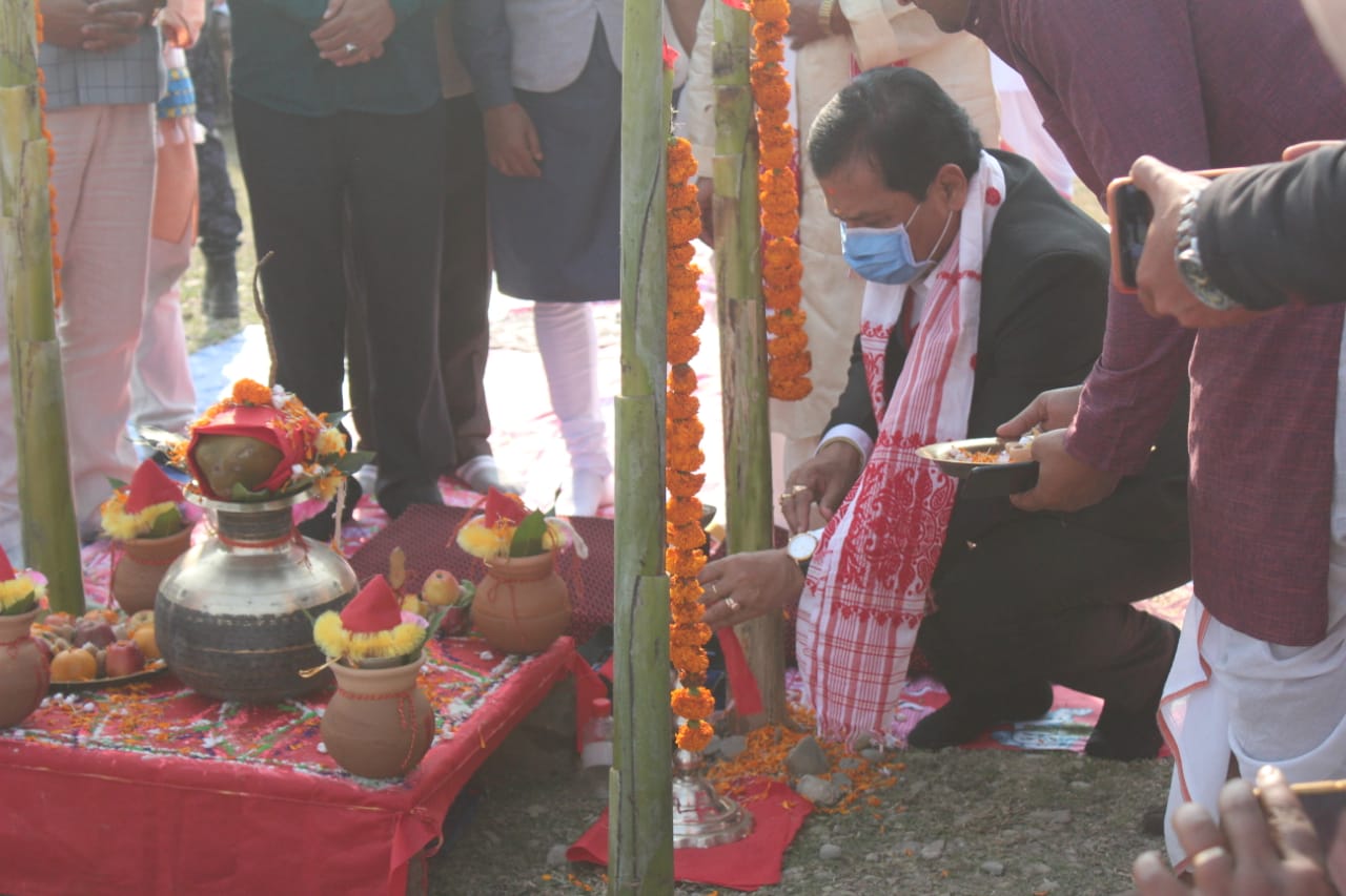 cm sarbananda sonowal addressed a huge public gathering at biswanath