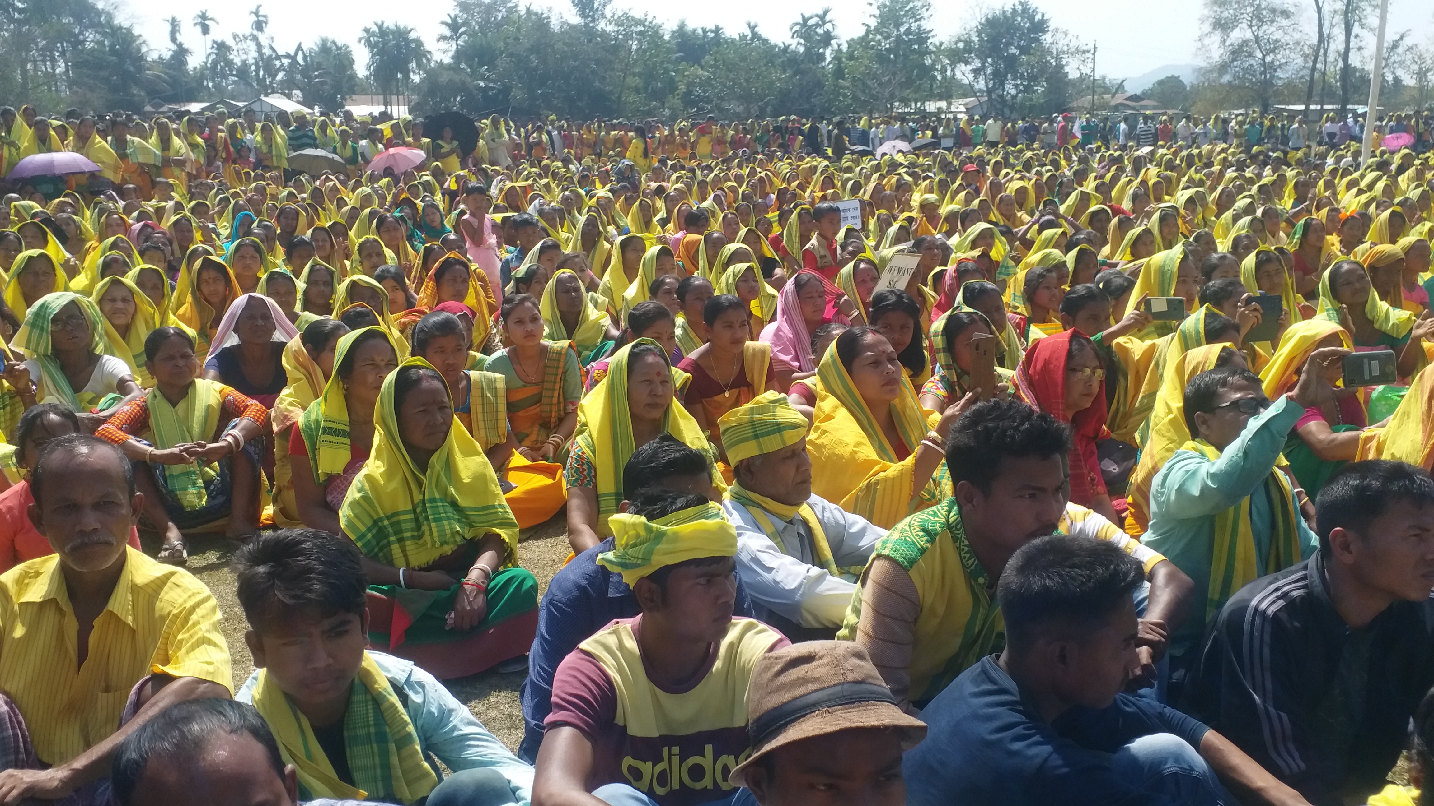 অনুষ্ঠাত অংশগ্ৰহণ কৰে প্ৰায় অৰ্ধলক্ষাধিক লোকে