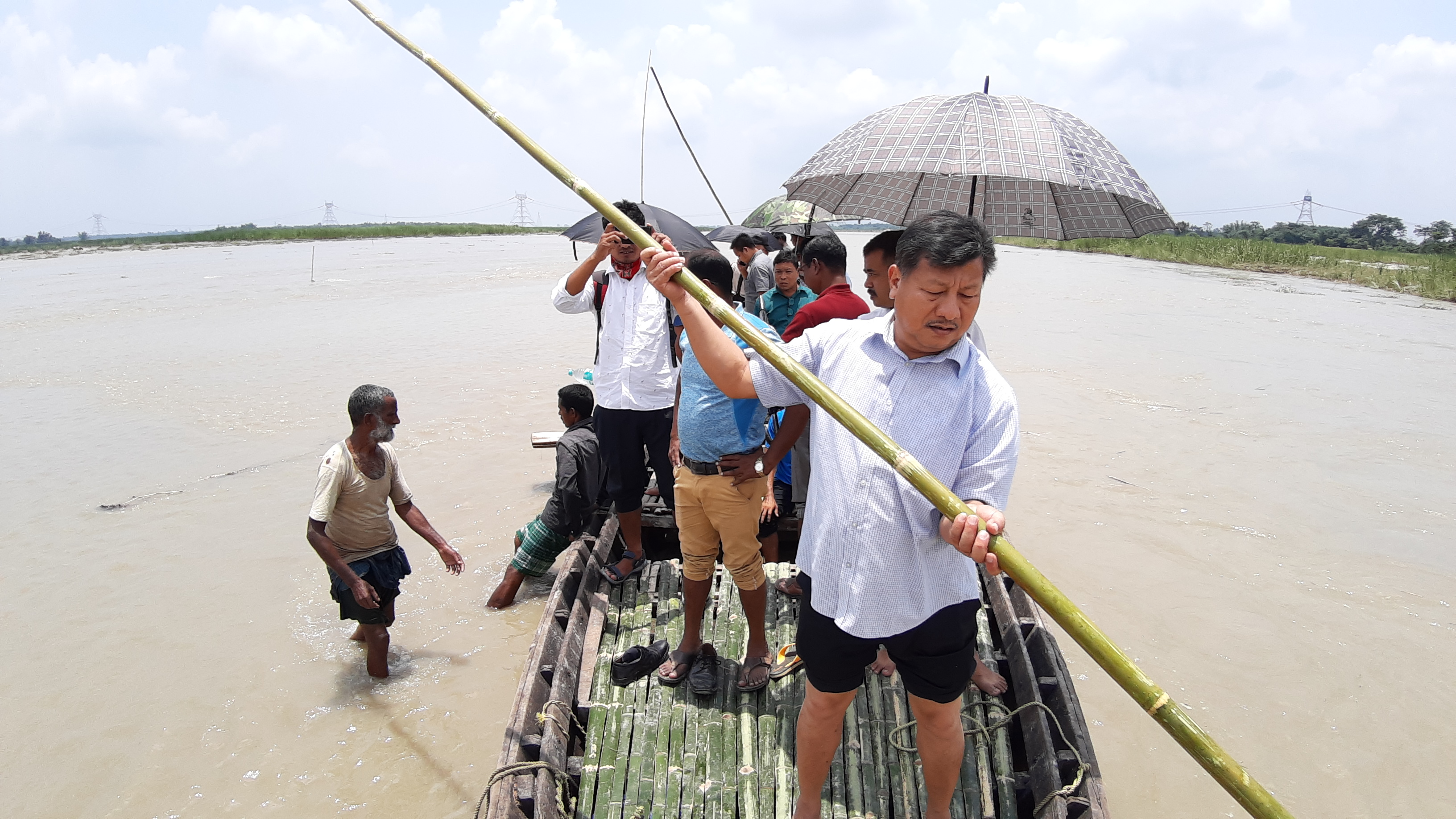 চিৰাঙৰ গৰাখহনীয়া পৰিদৰ্শন মন্ত্ৰী চন্দন ব্ৰহ্মৰ