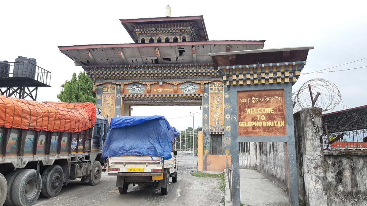 ভাৰত-ভূটান সীমান্তৰ উন্মুক্ত অঞ্চলে বিপদ মাতিছে চিৰাঙবাসীলৈ