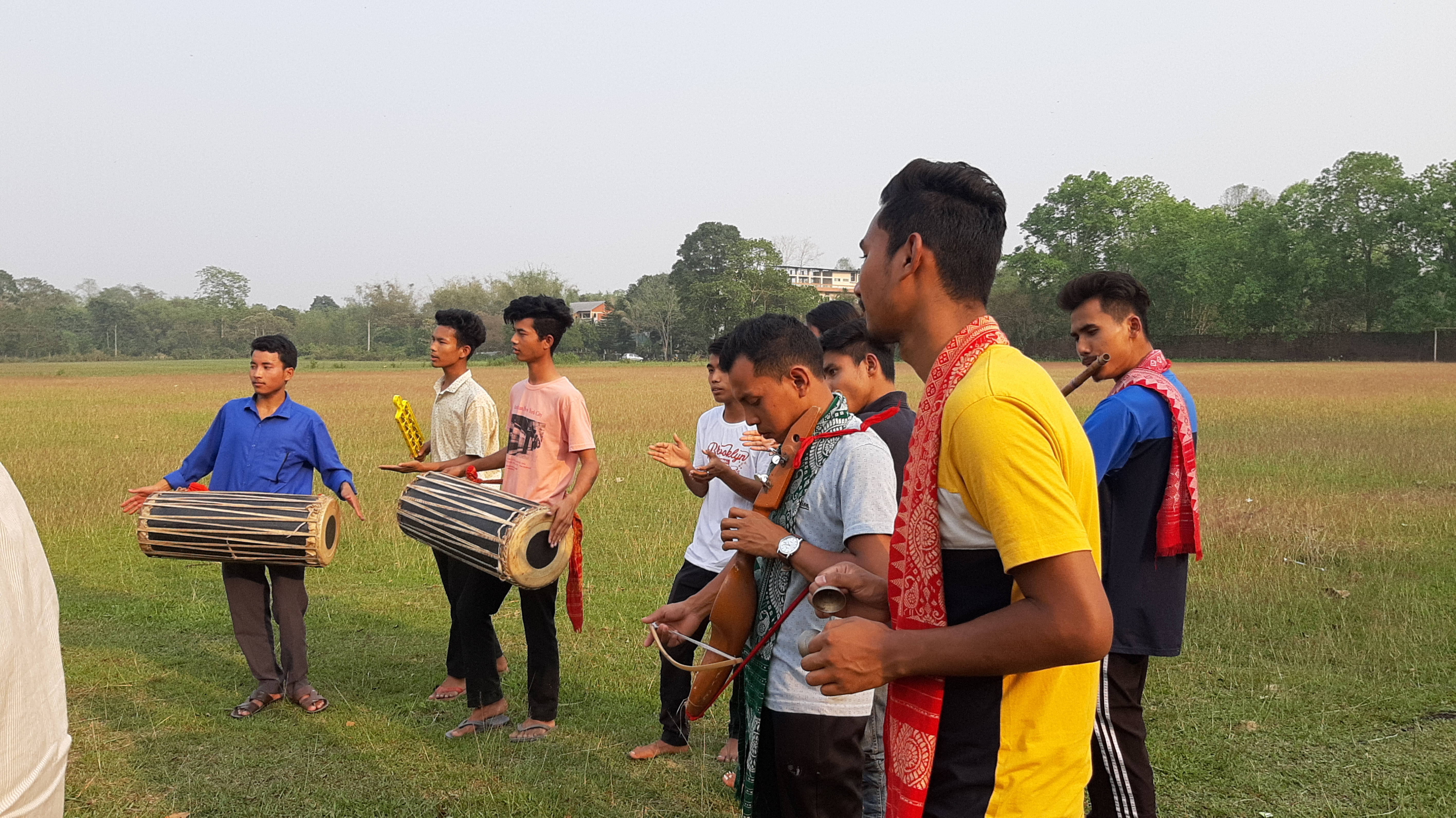 বৈশাগু পালন বাবে ব্যাপক প্ৰস্তুতি ছিফুং হাৰিমু আফাদৰ ডেকা-গাভৰু সকলৰ