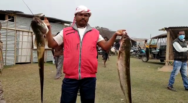 uruka shopping in tamranga fish market