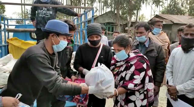 বঙাইগাঁৱৰ এগৰাকী শিল্পীৰ ব্যতিক্ৰমী প্ৰয়াস