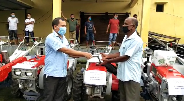 Chirang tractor power tiler distribute among farmers