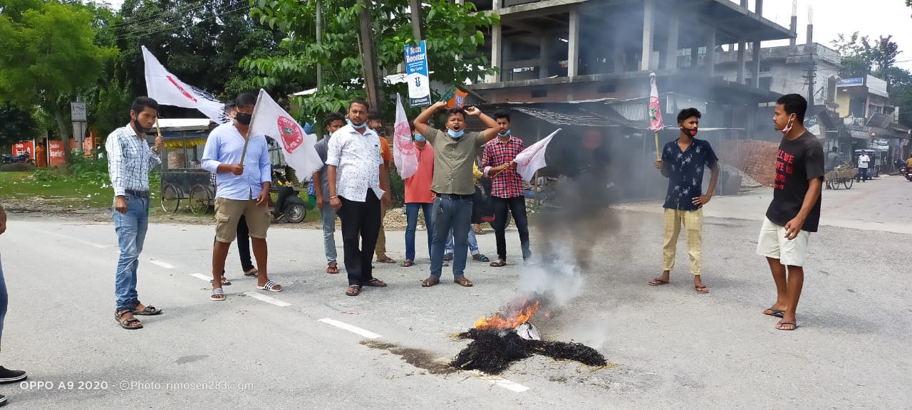 cm effigy burn at bijni