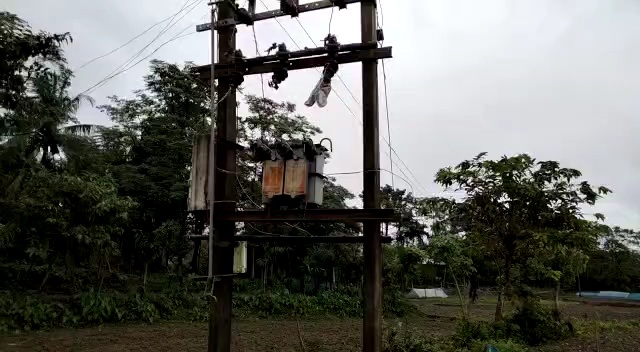 NO ELECTRICITY SUPPLY AT DHUBURI  one village