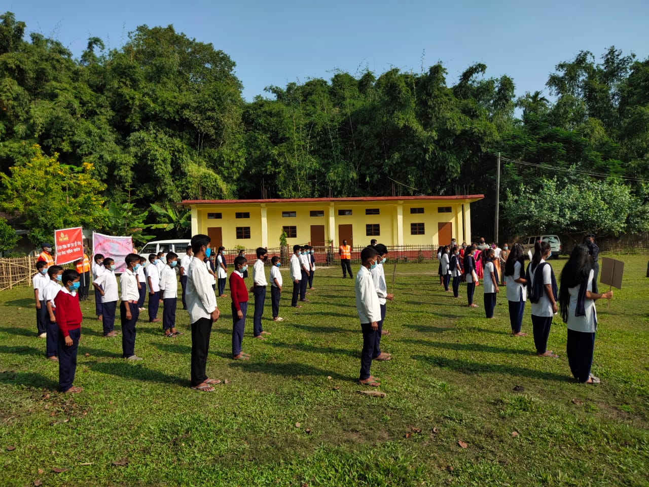 ধেমাজিত COVID-19ৰ বিষয়ে ছাত্ৰ-ছাত্ৰীক সজাগ কৰাৰ প্ৰয়াস NDRFৰ